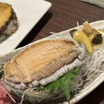 緑水亭 勝浦別館 翠海 - 細かく包丁が入ってます