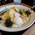 きしめん・味噌煮込み ふじ乃 - 海老天ころ　幅広きしめん