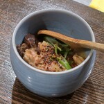 トリワイン ＰＩＫＯＳＨＨＨＵ - 鶏の白ワインどて煮