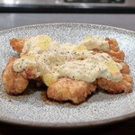 トリワイン ＰＩＫＯＳＨＨＨＵ - バルサミコチキン南蛮かぼすタルタル