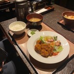 Jinguumae Mokuchi - ランチ黒酢唐揚げ定食