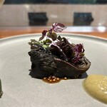 馳走西健一 - 活〆鯖の炭焼き 荏胡麻マスタードソースと焼茄子のピューレ