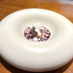 馳走西健一 - 無花果の赤ワインコンポートとミルクシャーベット