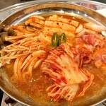 Korean Dining CHORO - キムチチゲ