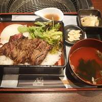 肉匠 牛虎 西中島店 - 