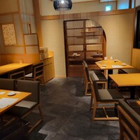 鶏料理 清水 - テーブル席