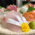 Assortment of 5 types of sashimi