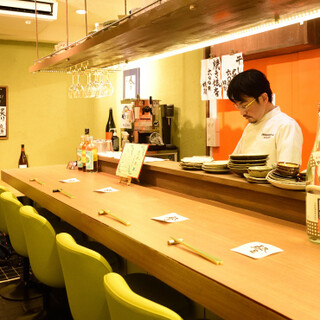 "【Near the Station】A Homey Japanese Modern Space Where Nature and Conversation Flourish"