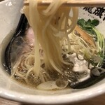 Ryuu Ki Shin Reo - 塩ラーメン麺リフト