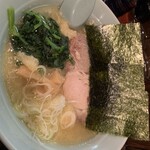 濃厚豚骨ラーメン 尾久家 - 