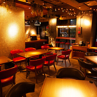 reserved The open space is perfect for a date or a girls' night out.