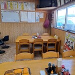 岡製麺所 - 店内