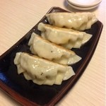 平良久亭 - 焼餃子280円です。