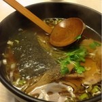 平良久亭 - 酢と胡椒タップリ掛けました。