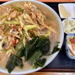 中華料理 喜楽 - 「ネギみそラーメン」900円也。税込。