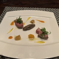 R restaurant & bar -  R restaurant & bar -