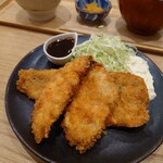 魚と酒 つりや - あじフライと白身魚フライ二点盛り