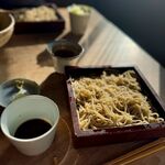 Yamasatono Soba Marutomi - 粗挽き蕎麦（二八蕎麦）　1000円