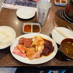 ヤキニク ぼんず - ぼんずランチ