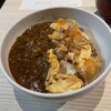Bisutoro Kokotto - 炭焼き親子丼とひき肉カレーのハーフ＆ハーフ丼