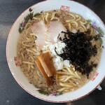 燕三条 中華そば 鬼にぼ - 中華そば　840円　大盛　無料