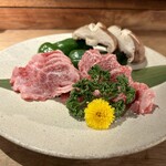 Sumibi Yakiniku Niku Nabeya Koube Biidoro - 