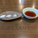 Fukuden - 天ぷら盛り合わせ用の塩と天つゆ