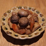 Unagi Sumiyaki Hitsumabushi Minokin - 海老とエリンギのにんにく煮