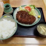Miraku - ジャンボとんかつ定食