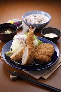 Tonkatsu Ma Mezon - 