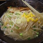 魚沼らーめん 雁舎 - 塩らーめん（米粉入り麺）