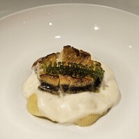 フィリップ・ミル 東京 - 蝦夷鮑のロティ トピナンブールと栗 雲のような菊芋のムース