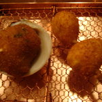 神戸亭 - アサリ（左）と空豆（右）