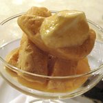 リストランテ ヴァレンティーノ - (09/9夜)キャラメルとブランデーのセミフレッドをアップで