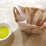 リストランテ ヴァレンティーノ - (09/9夜)自家製パンとオリーブオイル