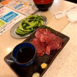 串カツ田中 - 枝豆・さいぼし(馬肉)