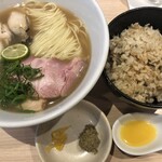 麺屋一燈 - 牡蛎の淡麗そば＋牡蛎の炊きこみごはん
