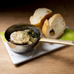 Izakaya Shim Machi - 牡蠣の白ワイン蒸し きのこバター