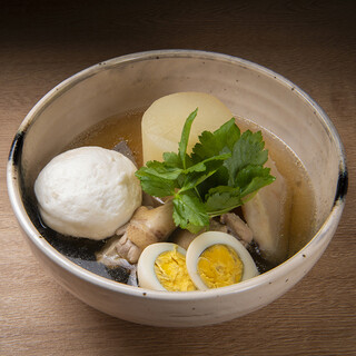 身も心も温まる冬の定番「鶏出汁おでん」