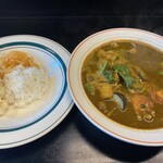 カレー魂 デストロイヤー - 