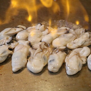 Various teppanyaki dishes are also popular! We also have Oyster and Seafood!