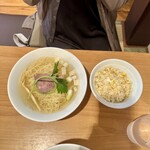 中華飯店 キンサン - 佐渡あごだし塩麺 塩炒飯 小