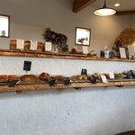 天然こうぼぱん とことこ - パン達の様子、良ぃ〜子ちゃんバカリズム屋根(≧∀≦)