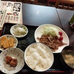 氣楽商店 - しょうが焼き定食