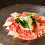 Wagyu beef/raw lamb carpaccio