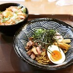 らーめん 一斗 - まぜそば&チャーシュー丼