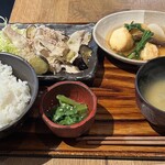 NATURA MARKET - 茹でた豚肉や真薯など