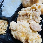 福まん家  - から揚げ弁当
特製タレ付き