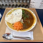 食堂喫茶 いぶくろ - 麗しのポークビンダルー（パクチートッピング）
            カレー好きの皆様、これは必食ですよ〜超おススメ！