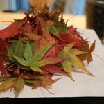 御料理そごう - もみじの下に。。。